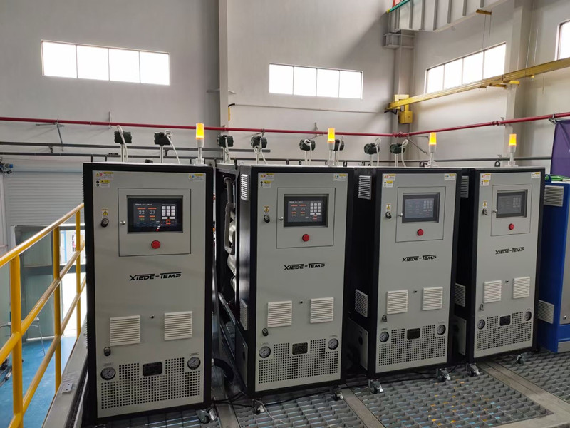 壓鑄專用模溫機(jī) 采用德國(guó)司倍克泵浦 質(zhì)量可靠 性能穩(wěn)定-攜德機(jī)械榮譽(yù)出品