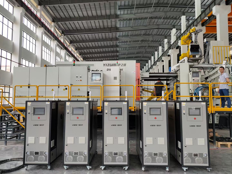 壓鑄專用模溫機(jī) 采用德國(guó)司倍克泵浦 質(zhì)量可靠 性能穩(wěn)定-攜德機(jī)械榮譽(yù)出品